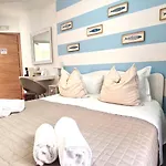 Casa de hóspedes Lunamar 4*