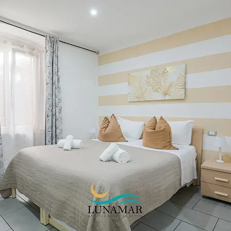 Lunamar Gæstehus 4*