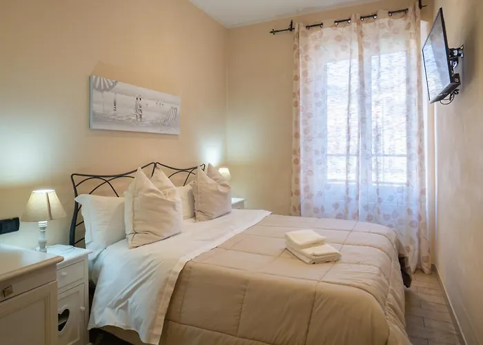 アッフィッタカーメレ ルナーマル ゲストハウス