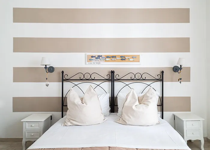 アッフィッタカーメレ ルナーマル ゲストハウス ラ・スペツィア