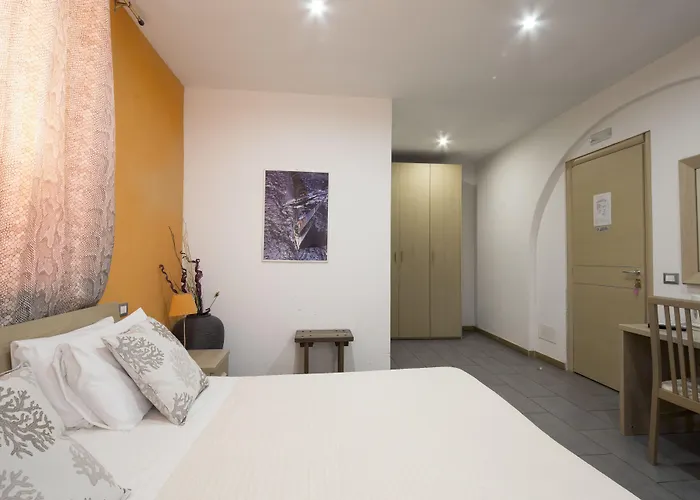 アッフィッタカーメレ ルナーマル ラ・スペツィア