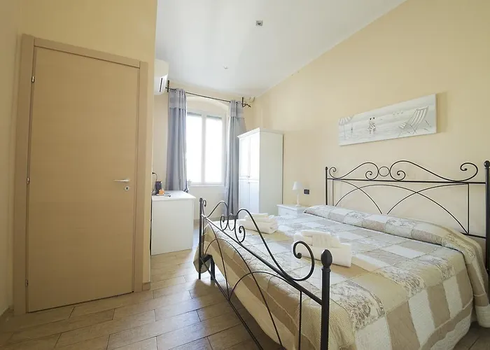 アッフィッタカーメレ ルナーマル 4* ラ・スペツィア