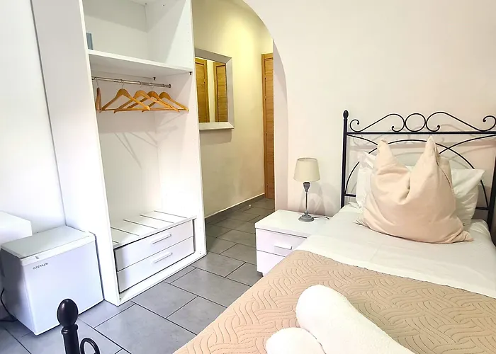 ゲストハウス アッフィッタカーメレ ルナーマル