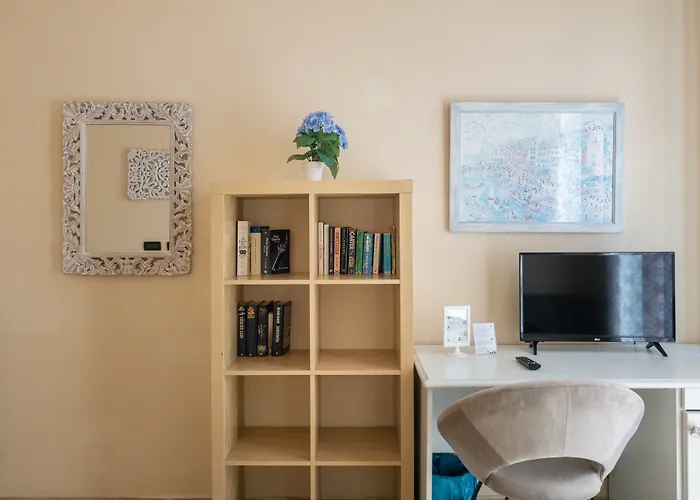 アッフィッタカーメレ ルナーマル ラ・スペツィア