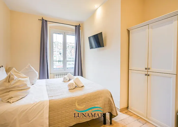 アッフィッタカーメレ ルナーマル ラ・スペツィア